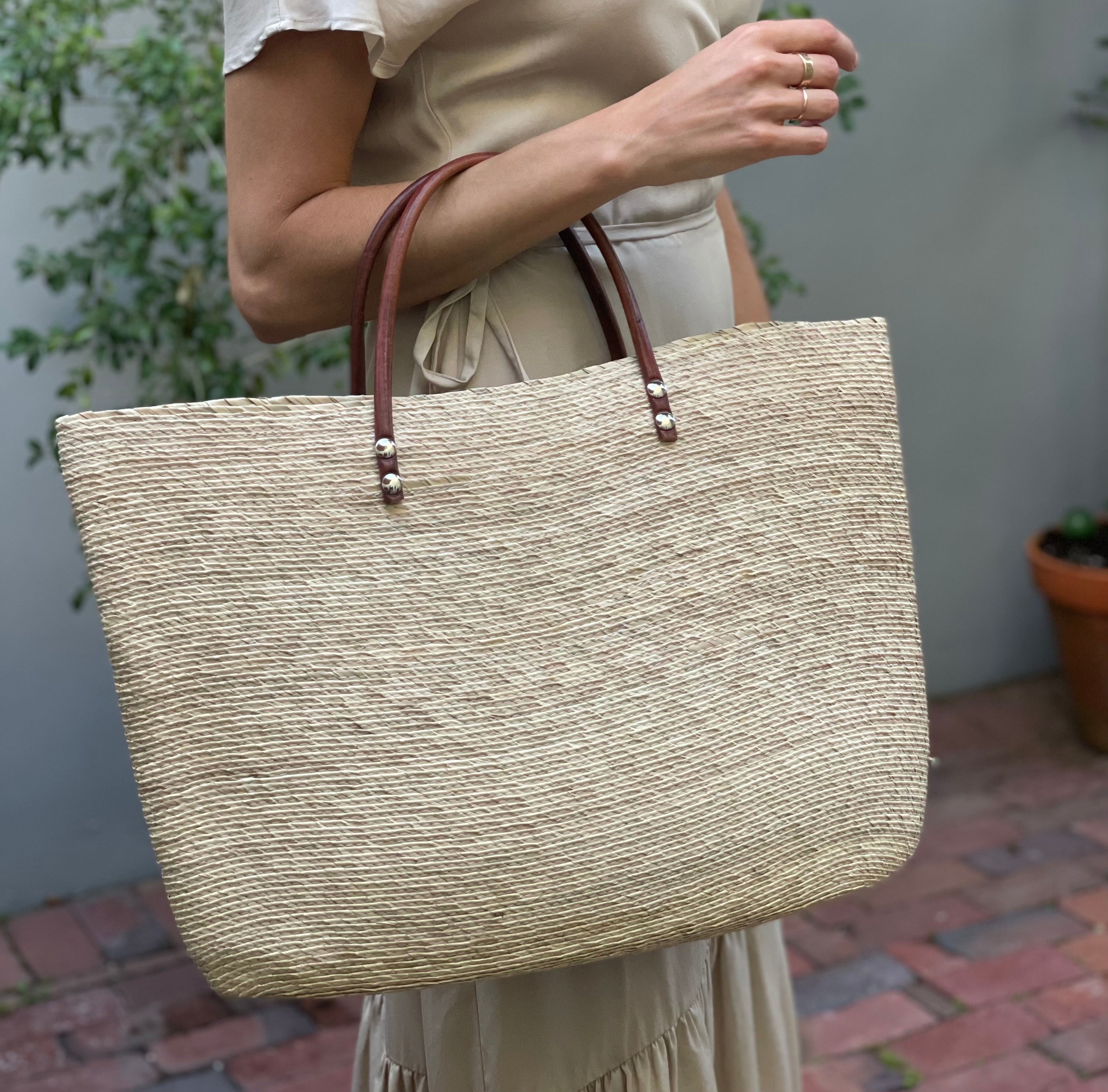 La Playa Straw Market Tote Sunday Lola