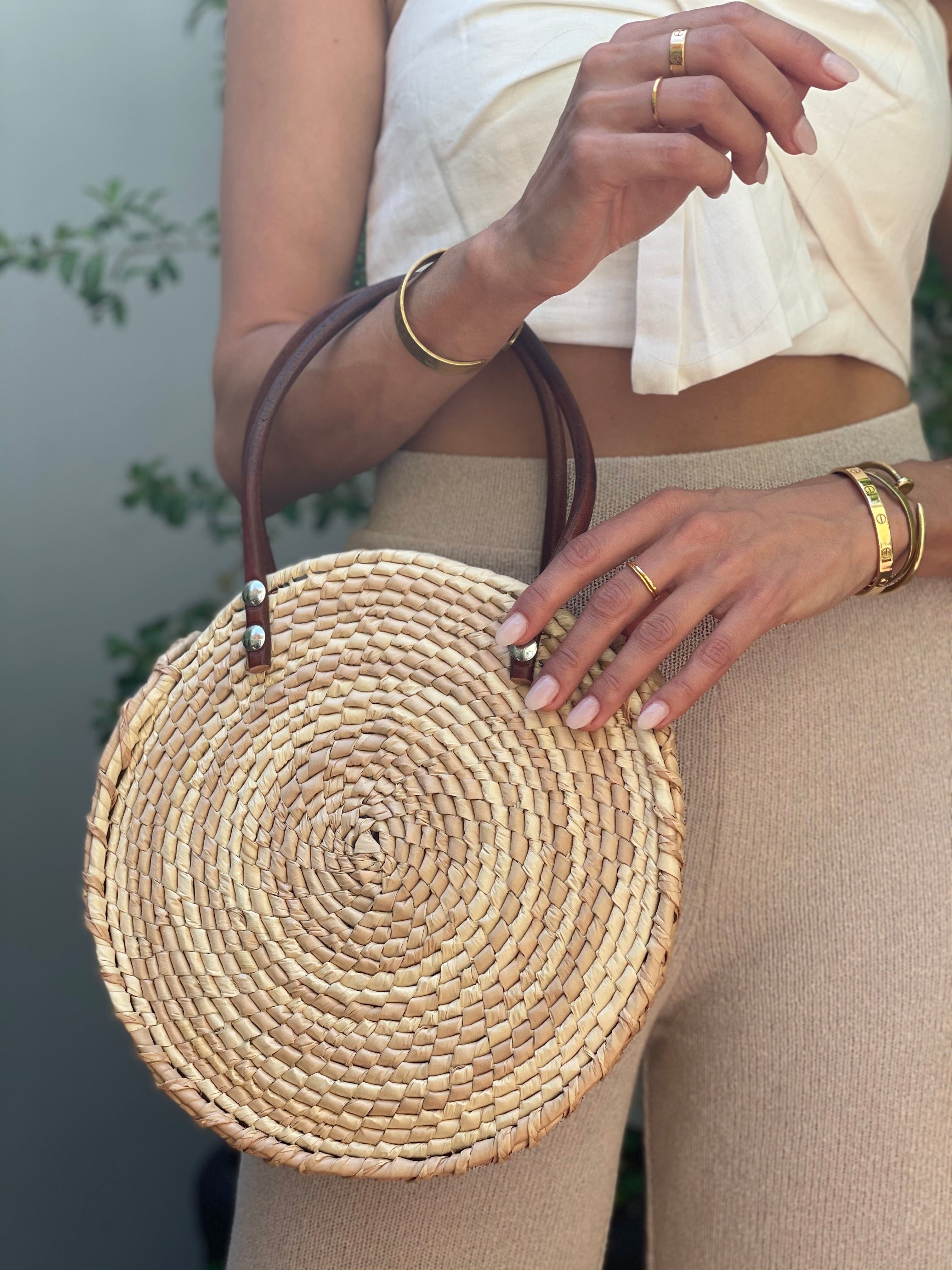 Circle straw store bag